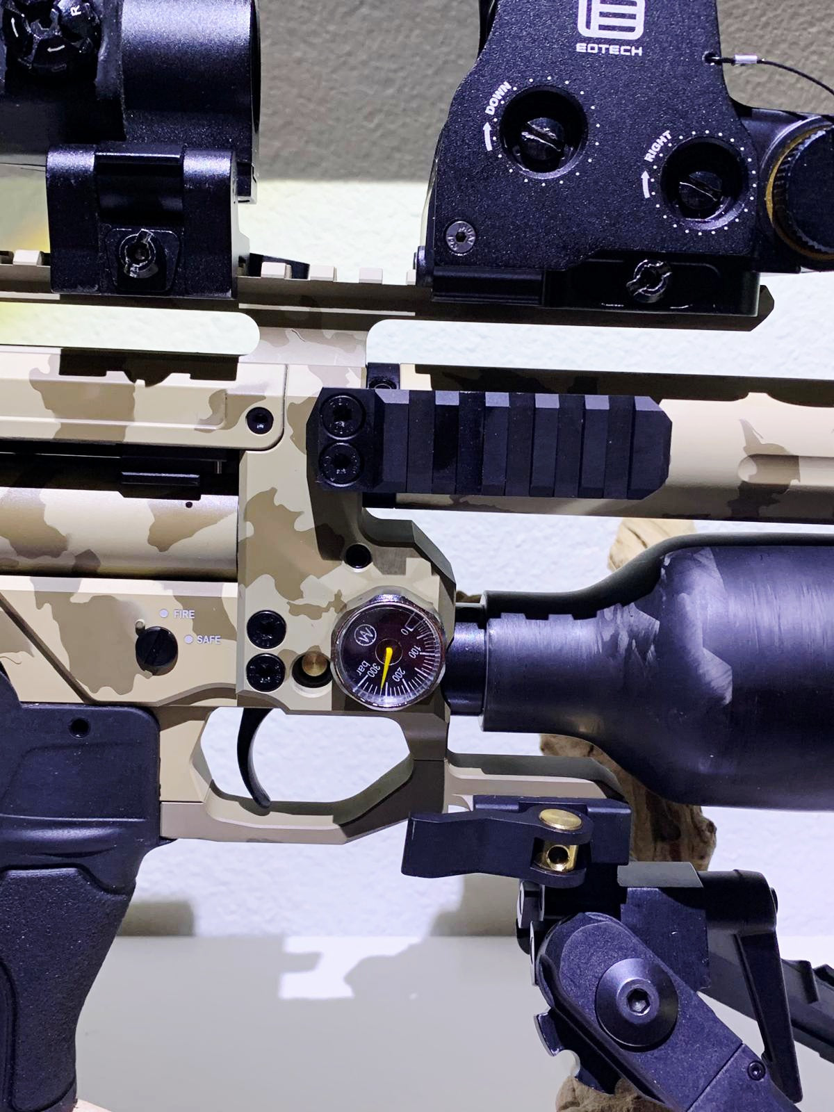 AIRMAKS KRAIT X HP 7.62 - .30 CALIBER DESERT CAMO 700CC CARBON FIBER BOTTLE